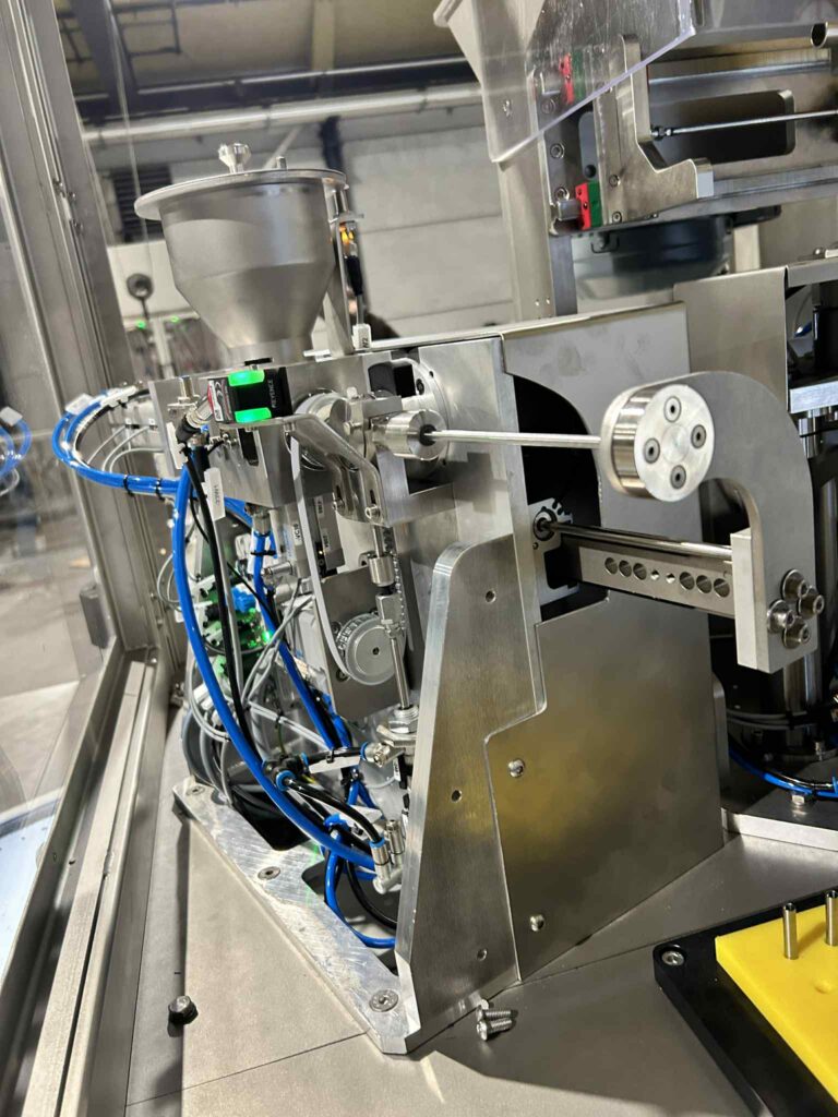 plug feeder automatisatie