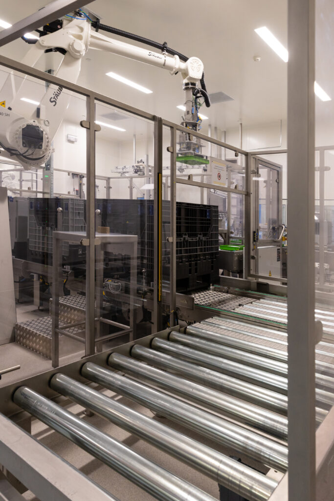 VEMECH machinebouw automatisering en robotica Staubli