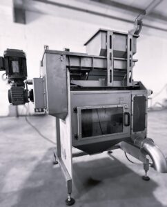 Coffee pod recycling machine